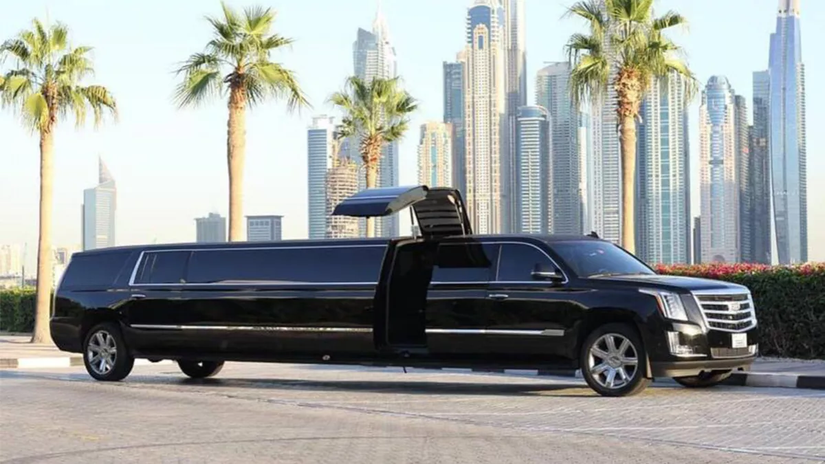 Limousine ride in Dubai is a must-have experience offering riders an unmatched glamourous activity