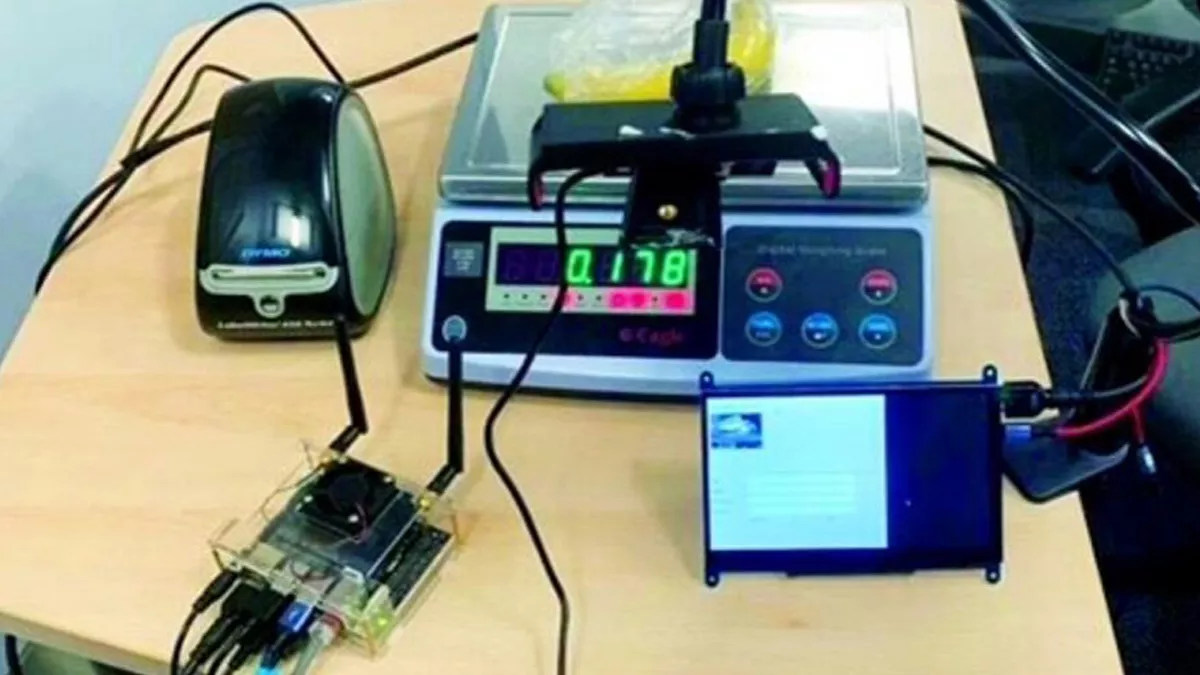 Self-service smart scale for supermarket shoppers created by students