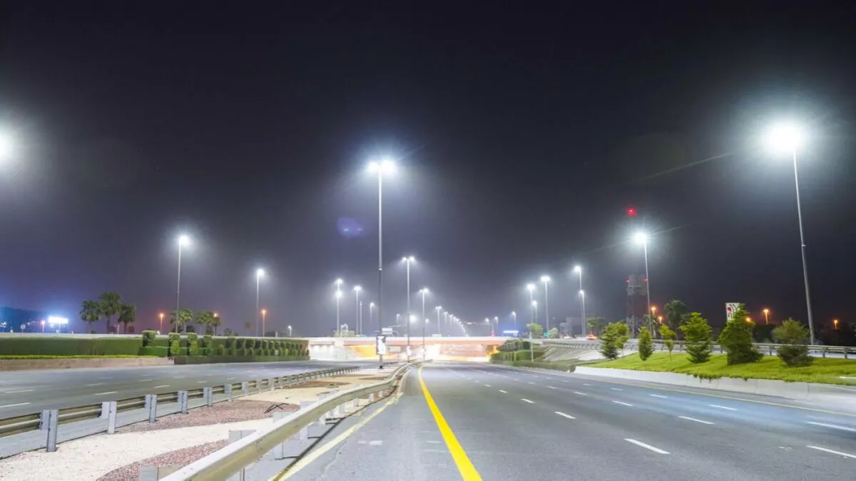 Eco-friendly LED lighting to illuminate the roads in Dubai heading to the airport