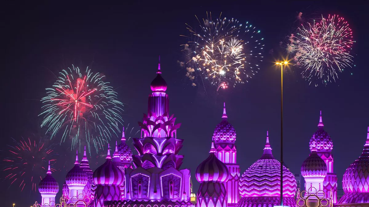 Dubai celebrated New Year with awe-inspiring fireworks and swarming tourists