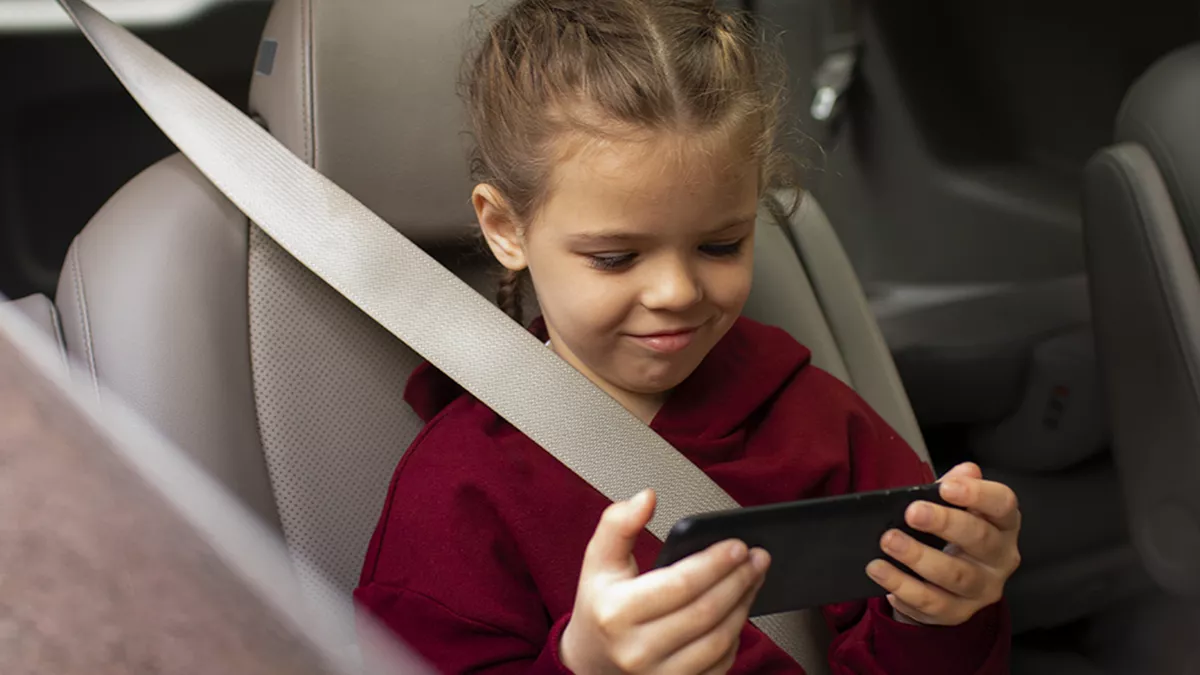 Dubai Police are offering free car seats to parents as part of the Child Seat, Safety and Serenity programme, to promote child safety