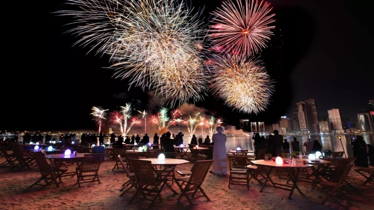 Family-friendly destinations to enjoy fireworks from Sharjah