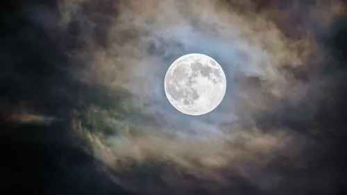 See the largest full moon - the Wolf Moon light up the UAE’s night sky on January 25