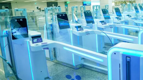 Residents travelling from Dubai International Airport Terminal 3 can go through passport control in a few seconds by facial recognition