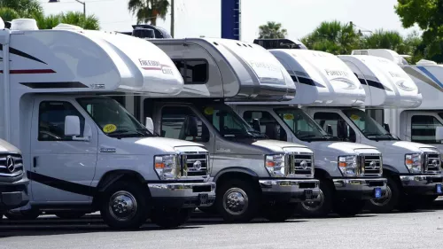 Parking permits issued to owners of recreational vehicles and trailers in Al Mamzar area